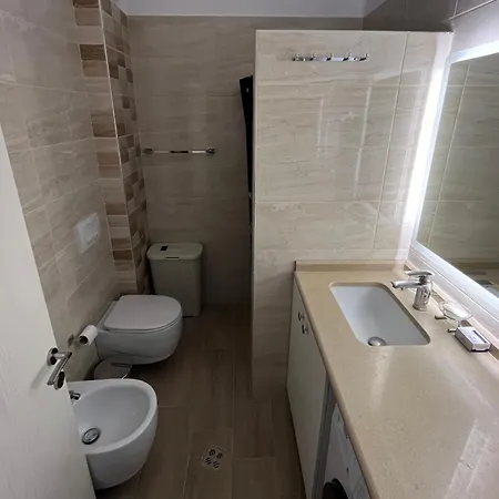 Tushemisht View Поградец