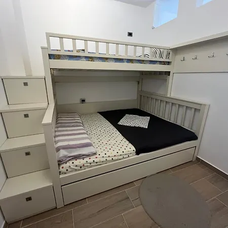 Tushemisht View Apartment